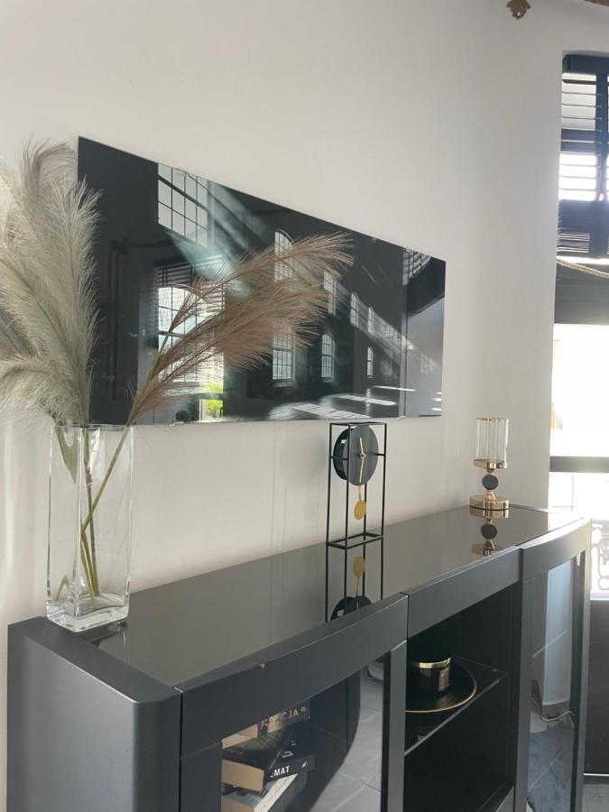 Апартаменти Apartament W Centrum Przy Studni 102M2 Холм Екстер'єр фото